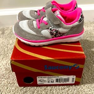 Saucony Jazz Lite Toddler Size 8M Silver Pink Cheetah Print Comfort Walking Shoe